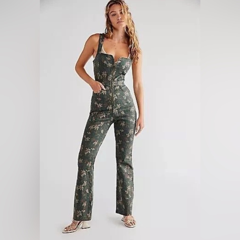 We the Free Free People Curvy Bootcut Floral Jumpsuit | Size 16